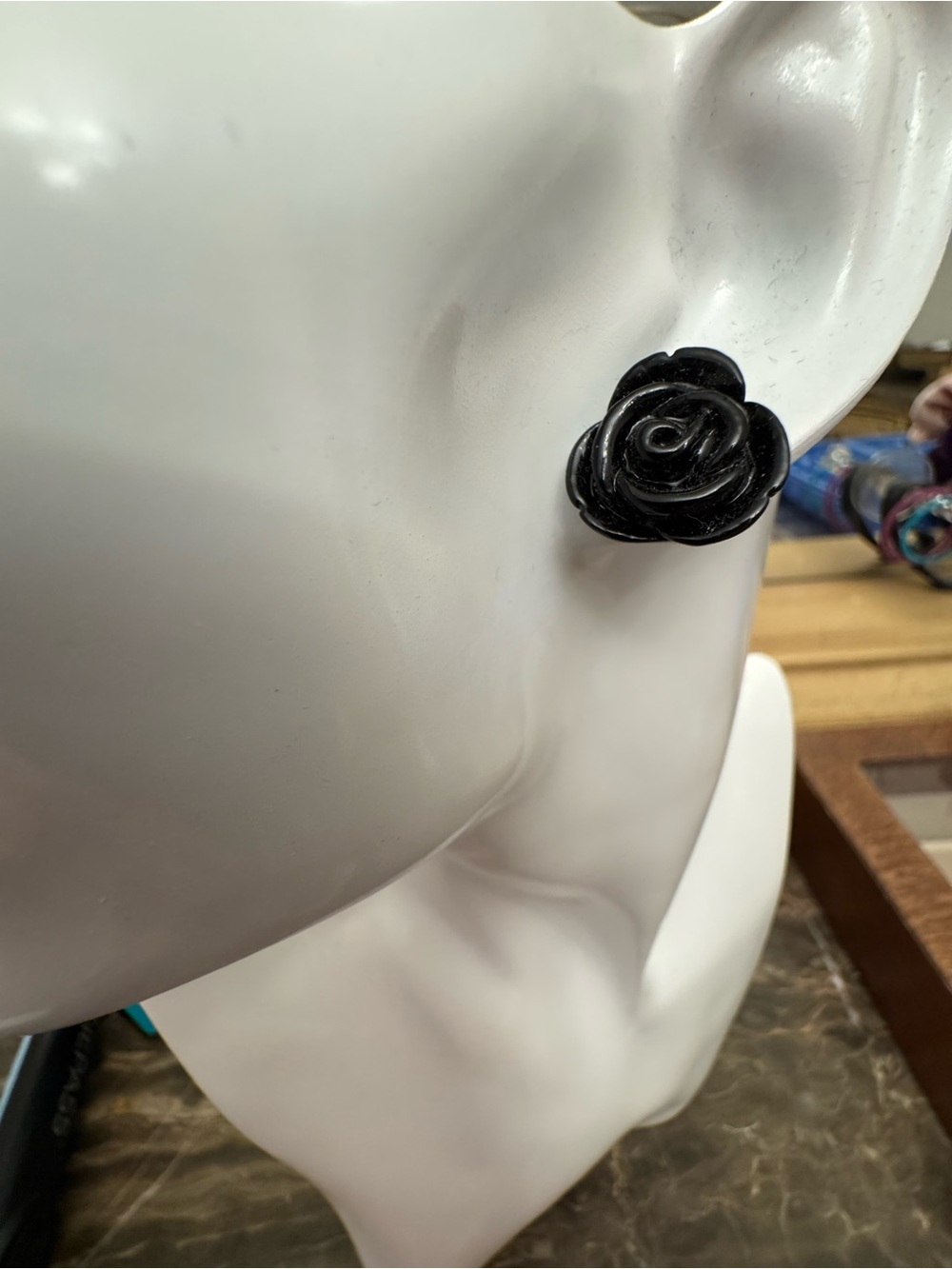 Elegant Black Rose Resin Stud Earrings - Women Jewelry